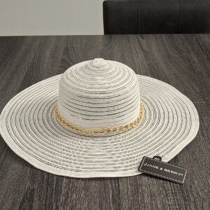 White and Gold Women's Sun Hat